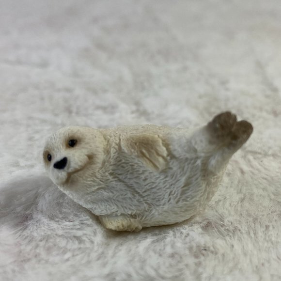 Vintage Stone Seal Mini Figure UDC ( United Design Corp) 1996 Figurine 1/2" Tall - Picture 1 of 4